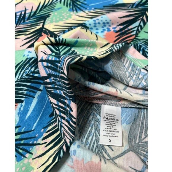 Small - Vacation Palms Graphic T, Liv LuLaRoe - Picture 4 of 4